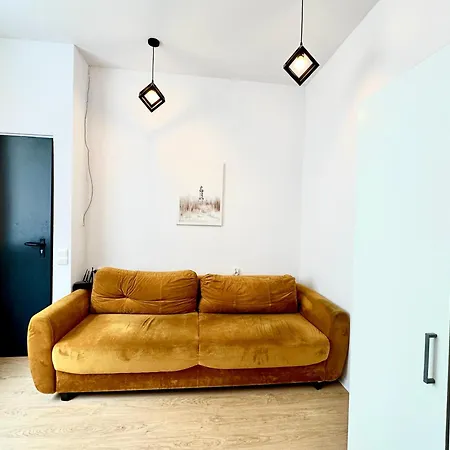 21 Apartment